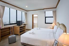 Riverine Place Hotel and Residence