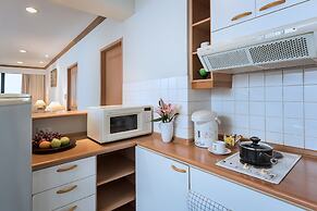 Riverine Place Hotel and Residence