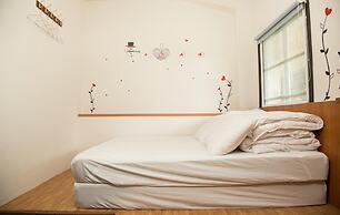 Fenchihu Street Hotel