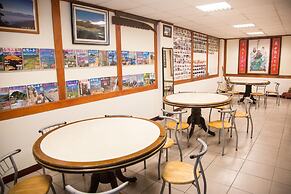 Fenchihu Street Hotel