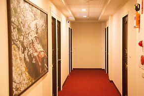 Fenchihu Street Hotel