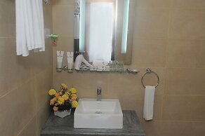 White Villa Resort Aungalla