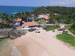 White Villa Resort Aungalla