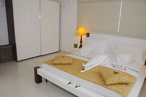 White Villa Resort Aungalla