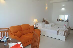 White Villa Resort Aungalla