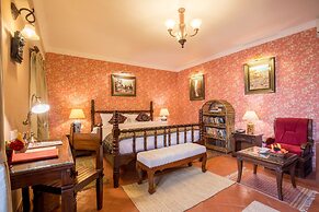 Baber Mahal Vilas