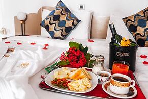 Hill View Hotel West Airport