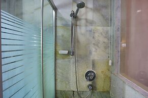 Johns Pardede International Hotel