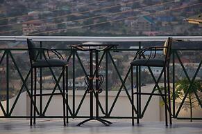 Hill View Hotel McCarthy Hills