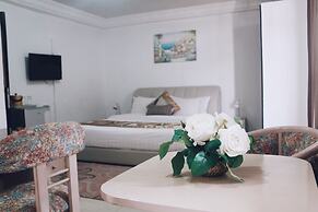 Hill View Hotel McCarthy Hills