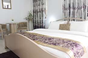 Hill View Hotel McCarthy Hills