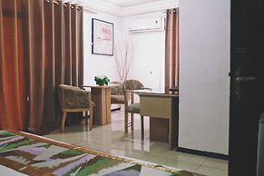 Hill View Hotel McCarthy Hills