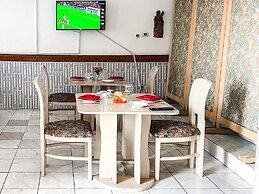 Hill View Hotel McCarthy Hills