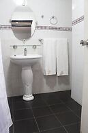 Hill View Hotel McCarthy Hills