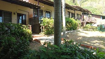 Tropical Garden Bungalow