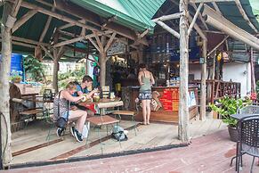 Tropical Garden Bungalow