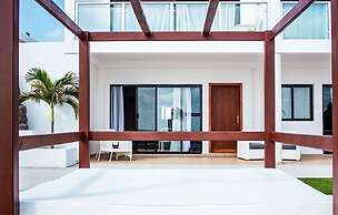 Hotel LIVVO Budha Beach