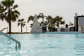 Hotel LIVVO Budha Beach