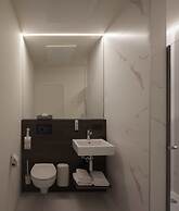 Alpha Hotel