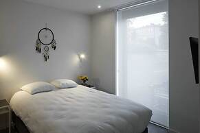 Alpha Hotel