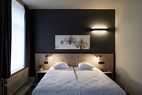 Alpha Hotel