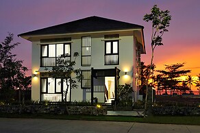 Kosmos Phu Quoc Villa