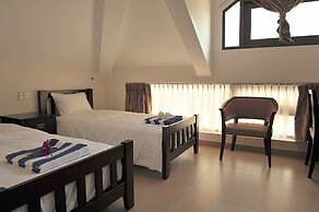 Kosmos Phu Quoc Villa