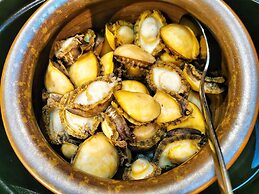 Crowne Plaza Hangzhou Thousand Island Lake by IHG