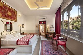 Neemrana Fort-Palace