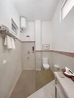 Neemrana Fort-Palace