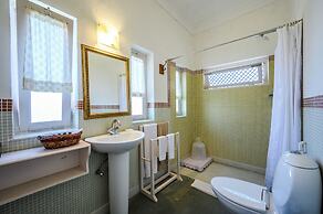 Neemrana Fort-Palace