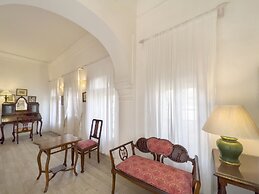 Neemrana Fort-Palace