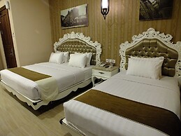 Apple Green Hotel