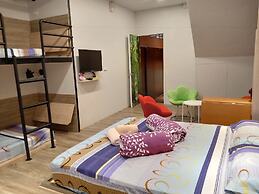 DF Park Space Hostel