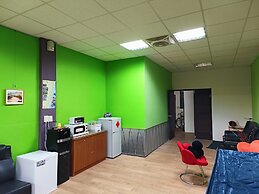 DF Park Space Hostel