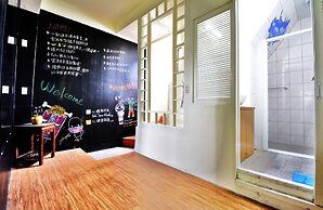 DF Park Space Hostel