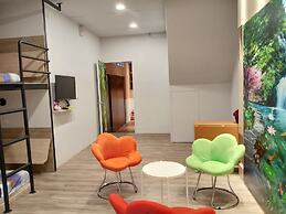 DF Park Space Hostel