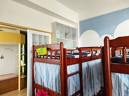 DF Park Space Hostel