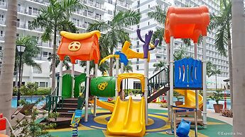 Shell Residences Apartment by Homebound