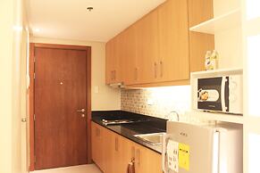 Shell Residences Apartment by Homebound