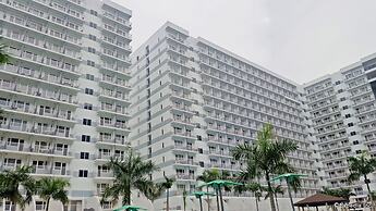 Shell Residences Apartment by Homebound