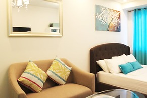 Shell Residences Apartment by Homebound