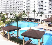 Shell Residences Apartment by Homebound