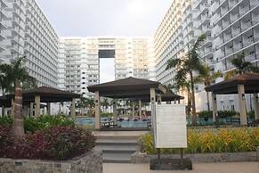 Shell Residences Apartment by Homebound