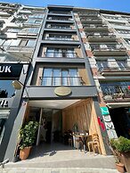 Aymira Suites