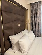 Aymira Suites