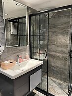 Aymira Suites