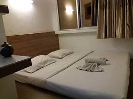 Space Hotel by Papaho