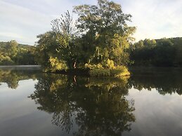 Au Fil de L'eau