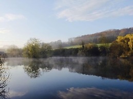 Au Fil de L'eau